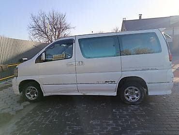 sprinter 4 4: Nissan Elgrand: 2000 г., 2 л, Автомат, Дизель, Минивэн — 5