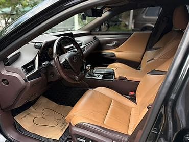 corolla 2016: Lexus ES: 2019 г., 2.5 л, Автомат, Гибрид, Седан — 10