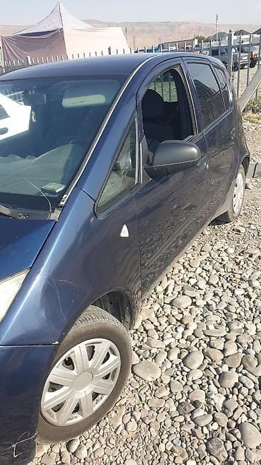 Транспорт: Mitsubishi Colt: 2006 г., 1.3 л, Робот, Бензин, Хэтчбэк — 4