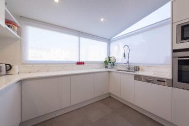 домкрат аренда: 3 бөлмө, Душ кабинасы, Алдын ала ээлөө, Тиричилик техникасы — 4