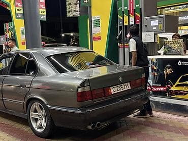 BMW 5 series: 1988 г., Бензин, Седан — 4