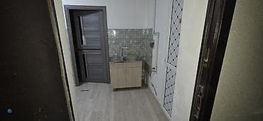 Комнаты: 36 м², Без мебели — 7