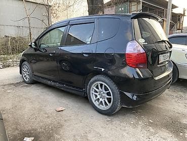 Продажа авто: Honda Fit: 2007 г., 1.3 л, Автомат, Бензин, Хэтчбэк — 4