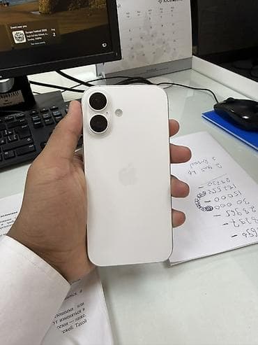 IPhone 16, Б/у, 128 ГБ, Белый, Защитное стекло, Чехол, 89 % — 7