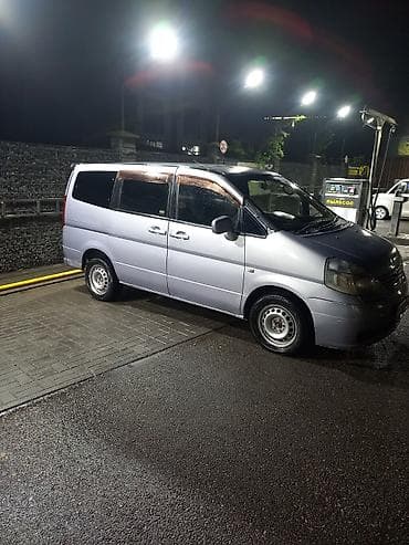 Nissan Serena: 2000 г., 2 л, Автомат, Бензин