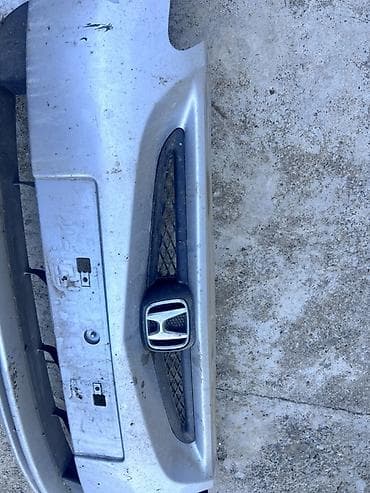 Транспорт: Передний бампер Honda с заводской решёткой и эмблемой. Основные — 4