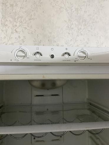 mercedes c300: Холодильник Hotpoint Ariston, Двухкамерный, No frost, 60 * 200 * — 4