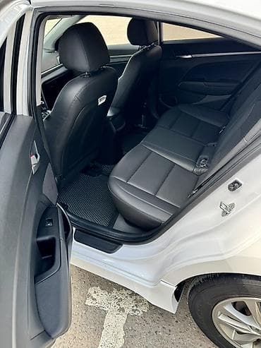 mitsubishi outlander 2020 2.4: Hyundai Avante: 2019 г., 1.6 л, Автомат, Газ, Седан — 5