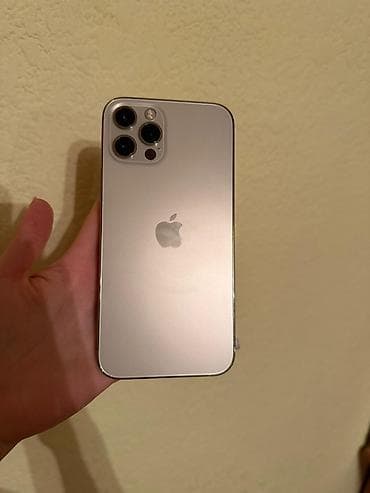 80 б4: IPhone 12 Pro, Серебристый, 82 % — 1