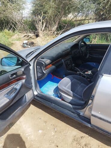 домкрат на ауди: Audi A4: 1996 г., 2.6 л, Автомат, Бензиновая, Седан — 9