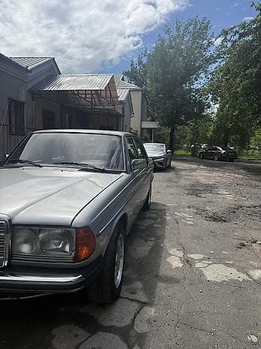 ом 616: Mercedes-Benz W123: 1984 г., 2.4 л, Механика, Дизель, Седан — 6