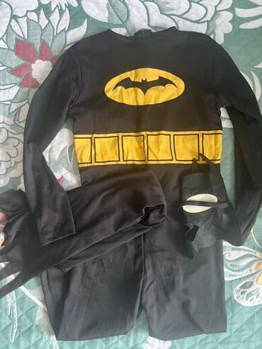 Костюм бэтмана и деда мороза размер 5-7