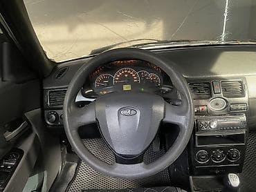 приора капот: ВАЗ (ЛАДА) Priora: 2010 г., Механика — 7