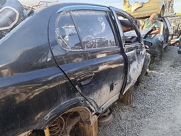 диск тойота рав 4: Крышка багажника Toyota, Оригинал — 3