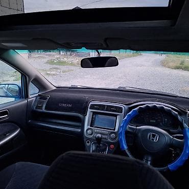 водная техника: Honda Stream: 2003 г., 2 л, Автомат, Бензин, Минивэн — 3