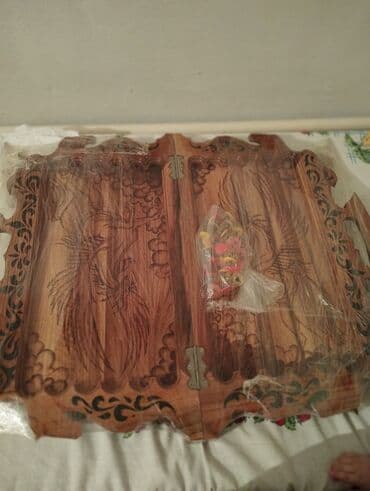 теннисная ракетка настольный: Материал орех тонкая работа. шашки плексы. Цена договорная — 3