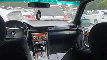 пл: Mercedes-Benz W124: 1990 г., 2.8 л, Автомат, Бензин, Седан — 3