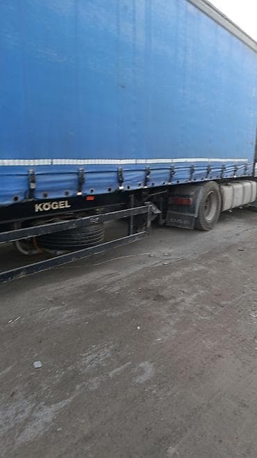 toyota corolla axio: Тягач, DAF, Тентованный — 8