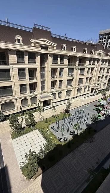 Недвижимость: 4 комнаты, 137 м², Элитка, 1 этаж — 2