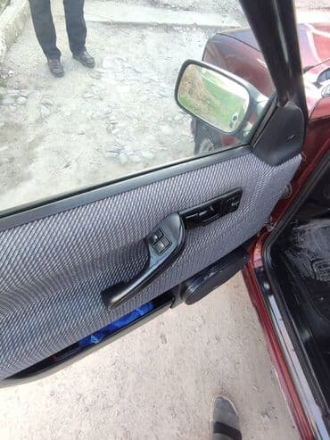 мерс 1990: Volkswagen Passat: 1991 г., 1.8 л, Механика, Бензин — 8