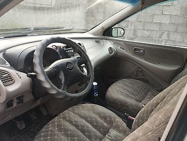 kia credos: Nissan Almera Tino: 2001 г., 1.8 л, Механика, Газ, Хэтчбэк — 5
