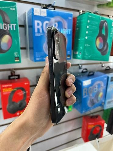 nintendo switch oled 4pda: Poco F7, Б/у, цвет - Черный — 3