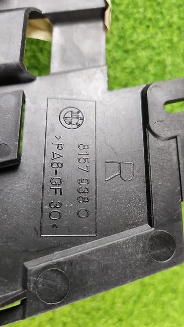 bew e34: 8 157 ___938 Е38 Дорестайлинг Крепление Реснички правая Год 1997 В — 3