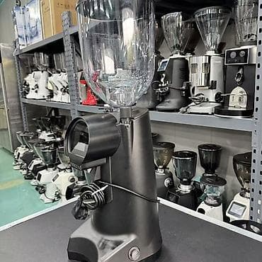 Для кафе, ресторанов: КОФЕ МОЛКА КОФЕМОЛКА EUREKA FIRENZE 75 ОПИСАНИЕ Высокоскоростное — 3