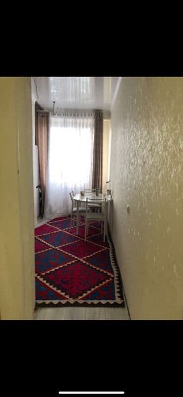 пуфик для салона: Прямой диван, Трехместный — 4