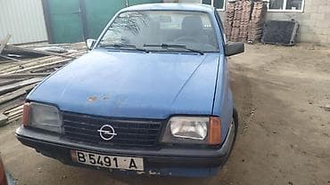 мерс 210 320: Opel Ascona: 1986 г., 1.6 л, Ручные, Бензин, Седан — 3