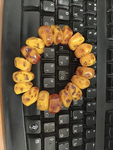 серебряные украшения ручная работа: Браслет из крупных полированных бусин «под янтарь» в тёплой — 1