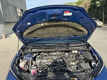 не переключает: Toyota Prius: 2024 г., 2 л, Робот, Бензин, Лифтбек — 4