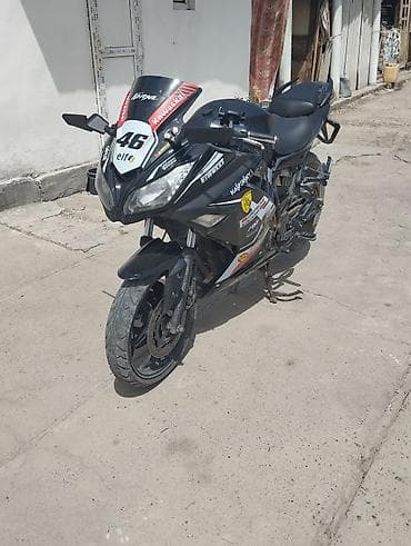 мотор скутер: Мотоцикл спорт-турист Kawasaki Ninja (стайлинг с гоночными стикерами — 4