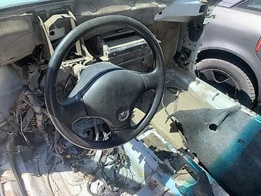 sprinter 2 9: Кузов автомобиля (седан, 4 двери), белый, под восстановление или — 3