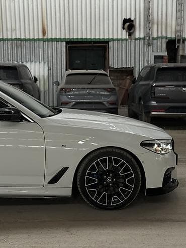 Транспорт: BMW 5 series: 2019 г., 2 л, Автомат, Бензин, Седан — 5