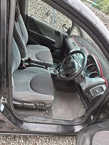 мопеды в бишкеке: Honda Fit: 2002 г., 1.3 л, Автомат, Бензин, Хэтчбэк — 4