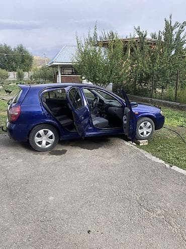 70 сом: Nissan Almera: 2004 г., 1.5 л, Кол менен иштөөчү, Бензин, Хетчбек — 5