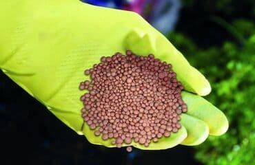 купить суперфосфат: Нитроаммофоска Преимущества: •	Высокая концентрация питательных — 1