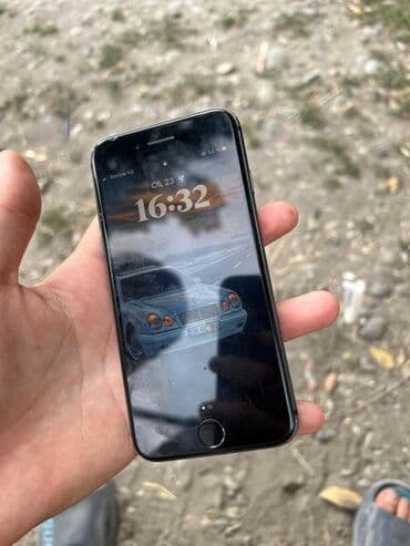 айфон 8 жаны: IPhone 8, Колдонулган, 64 ГБ, Кара, Заряддоочу түзүлүш, 100 % — 1