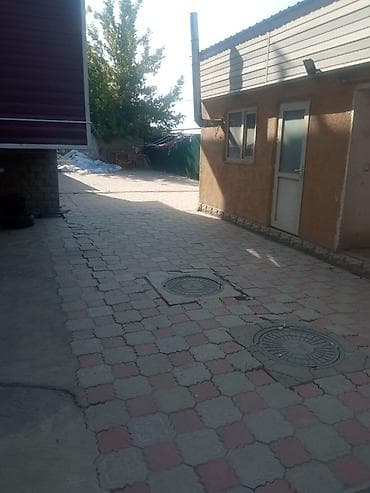 дома пригород: Панельная квартира Первый этаж Рядом прямо с выхода Магазин слева — 9