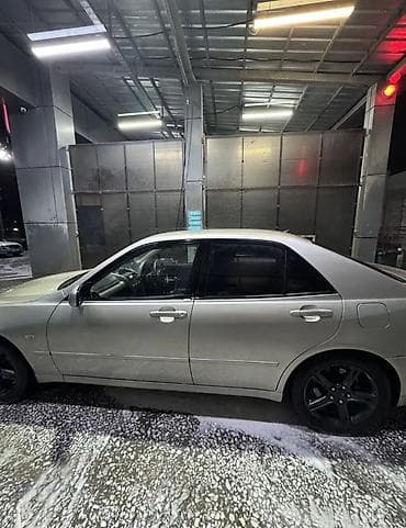 Продажа авто: Toyota Altezza: 2000 г., 2 л, Автомат, Бензин, Седан — 7