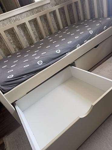 детские маленькие кроватки: Детская односпальная кровать, Б/у, Для девочки, Для мальчика, С бортиком, Дерево, Самовывоз — 3