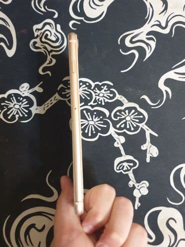 pad 4: IPhone 8 Plus, Б/у, 64 ГБ, White Titanium, 90 % — 6