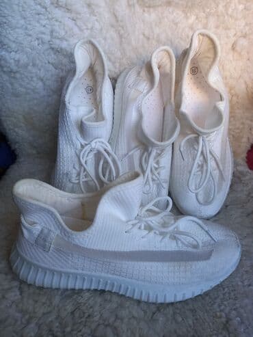 кроссовки 41: Кроссовки белые. В отличном состоянии. Использовались несколько раз — 1