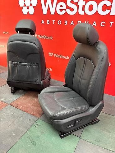 сиденья водителя: Переднее сиденье, Кожа, Audi — 1