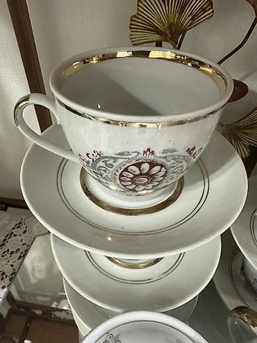 double a: Чайный сервиз на 10 персон с красивым узором. Красное клеймо — 10