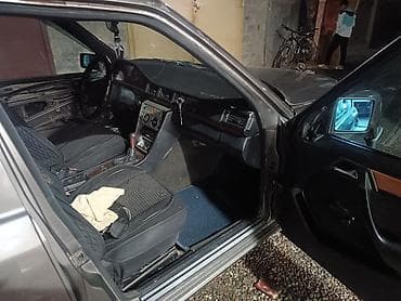 sprinter 4 4: Mercedes-Benz W124: 1994 г., 2.3 л, Механика, Бензин, Седан — 9