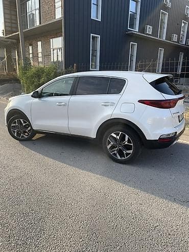 6: Kia Sportage: 2018 г., 1.6 л, Робот, Дизель, Кроссовер — 4