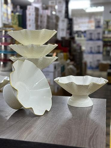 Вазы: Набор сервировочных ваз на ножке - Материал: керамика/фарфор с — 1