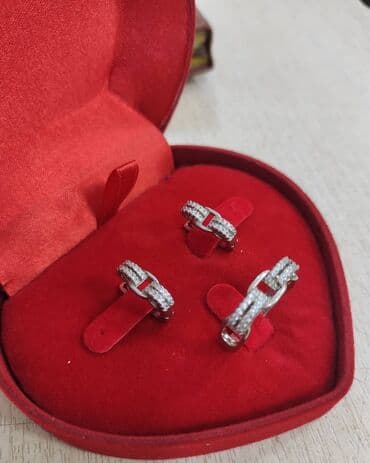 украшение шампанского для свадьбы: Очень красивый и нежный Набор Серебро 925 пробы Камни фианиты Размеры — 1